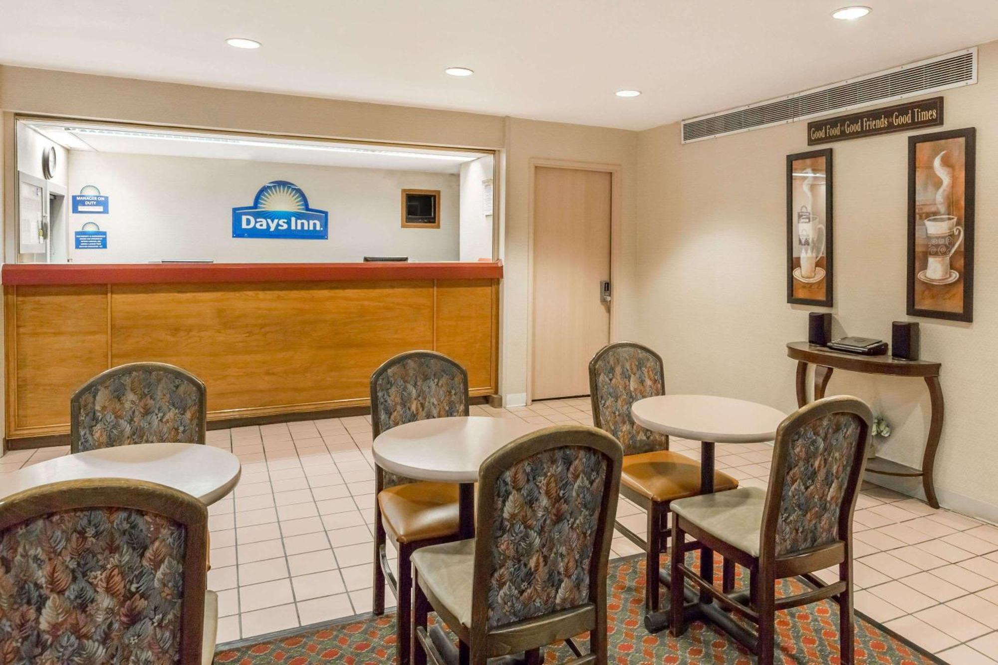 Days Inn By Wyndham West Des Moines - Clive Exterior foto